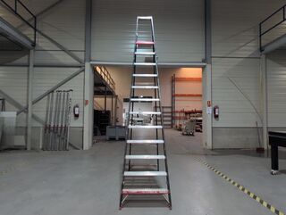 Werktrap Altrex, 11 treeds met bordes